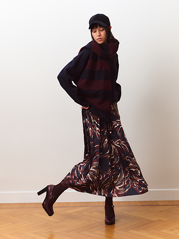 Cardigan boxy in lana con tasche